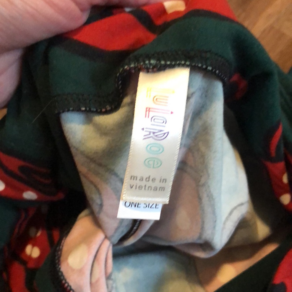Red and Green Teapot Patterned Leggings - Picture 4 of 4